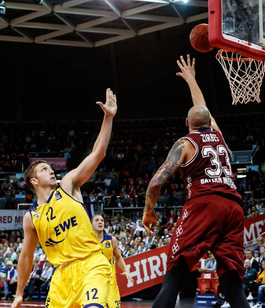 再次充斥着 再次充斥着